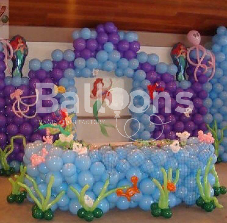 Fachada de globos con temática de la Sirenita